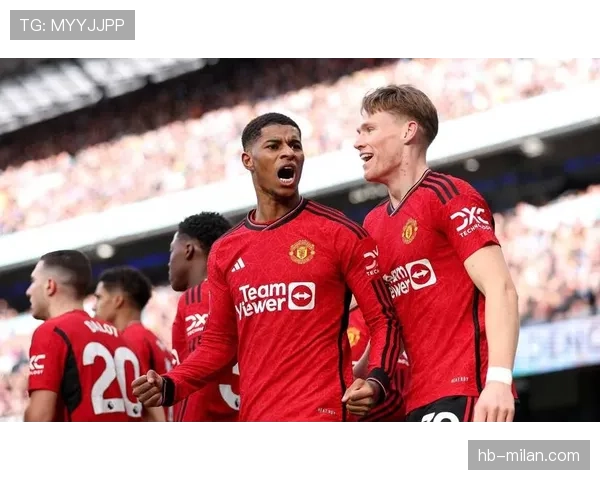 曼联危机：战术混乱与阵容失衡下的豪门挣扎